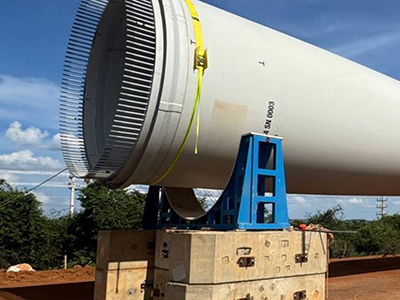 How Non-skid PU Liners Secure Wind Towers During Transit